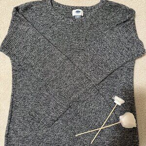 Old Navy grey sweater in XL